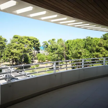 Di Pregio Fronte Mare A Apartment *