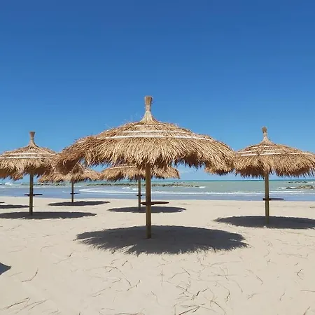 Di Pregio Fronte Mare A Montesilvano Marina